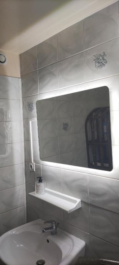 אמלי-לה-באינס-פללדה Appartement Calme De 48M2 מראה חיצוני תמונה
